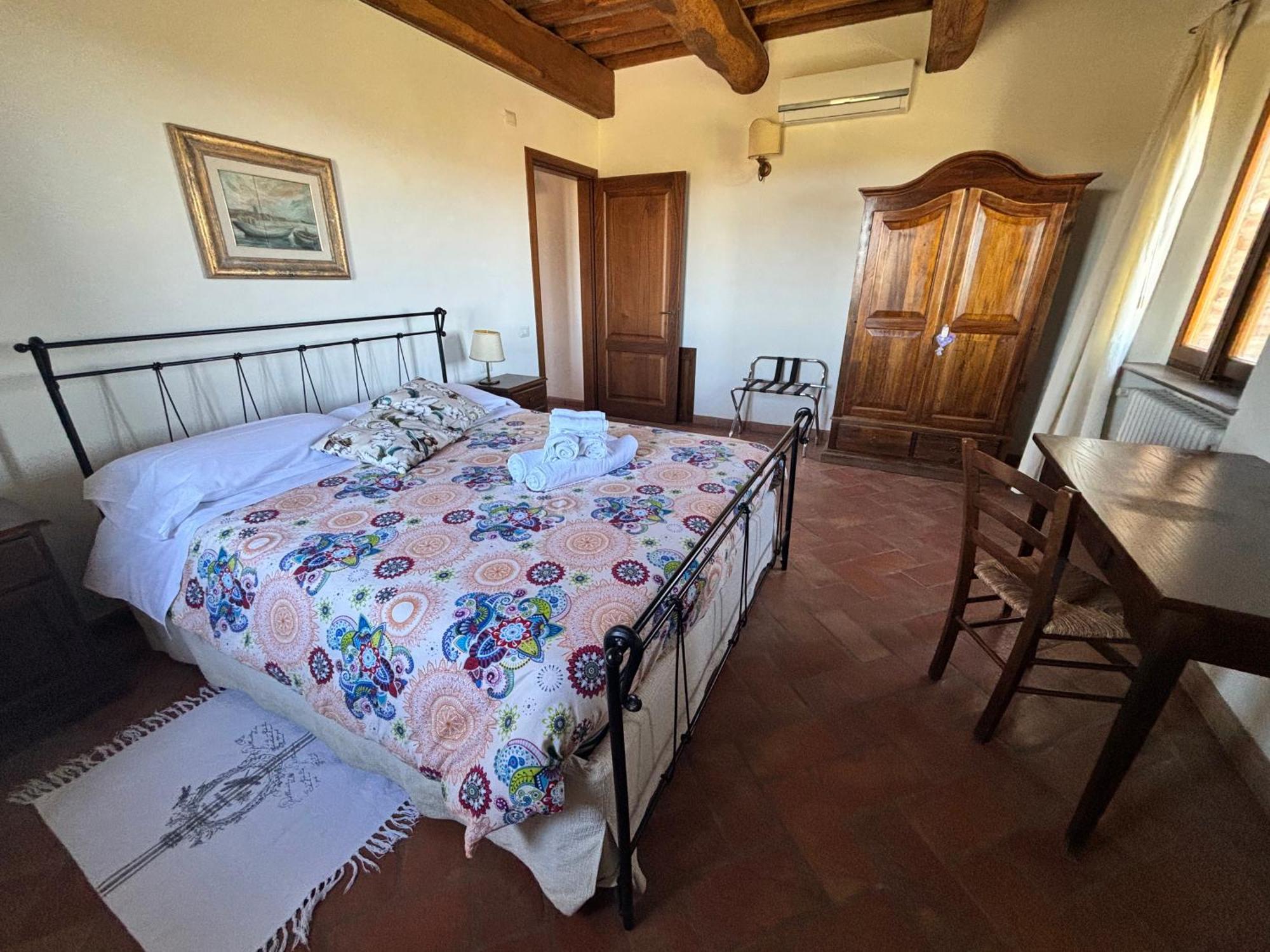 Agriturismo Podere Marcampo Волтера Екстериор снимка