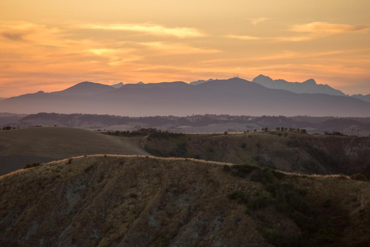 Agriturismo Podere Marcampo Волтера Екстериор снимка